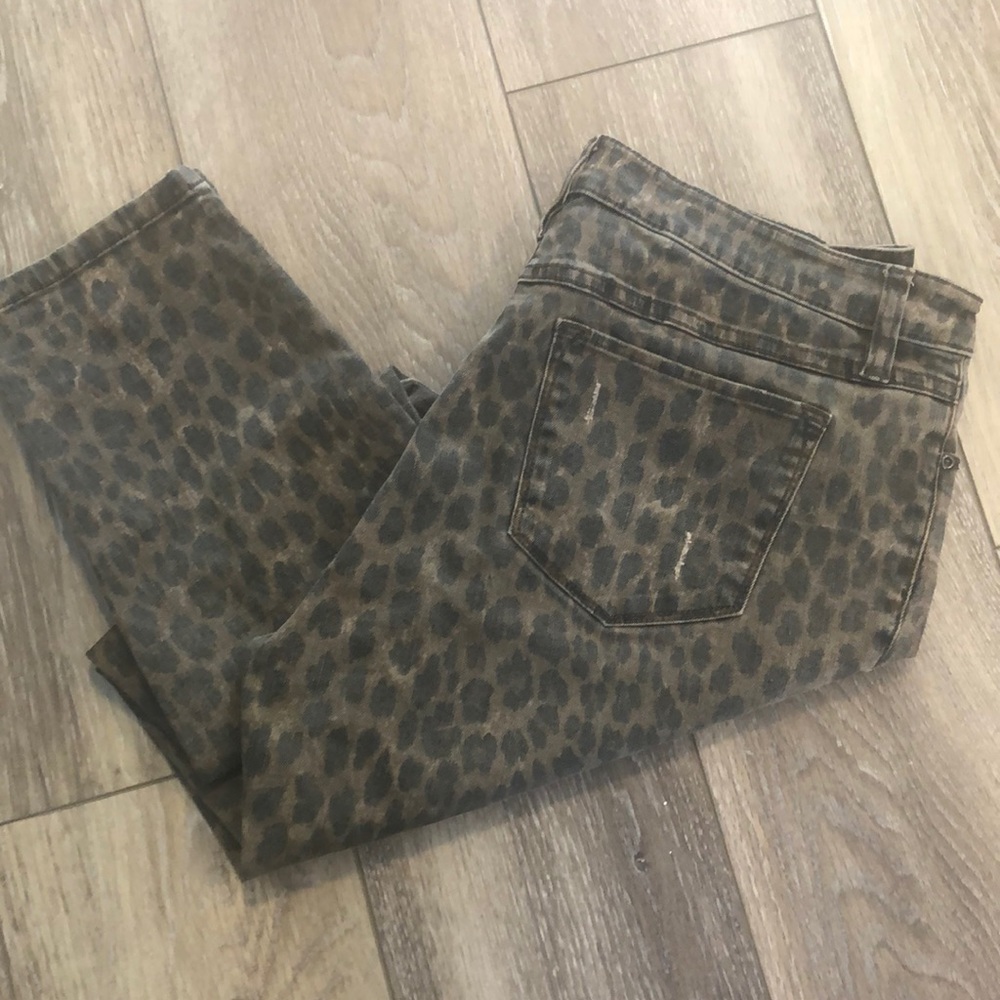 Animal print jean